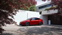 Tesla просит администрацию Президента Трампа не отменять нормы по выбросам автомобилей